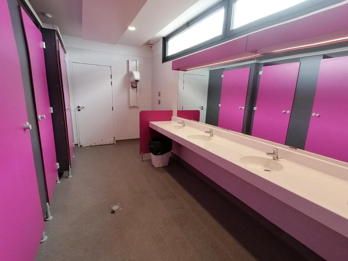 Sejour Insolite Sur Un Yacht. Bateau Hotel A Quai. La Rochelle  Exteriör bild