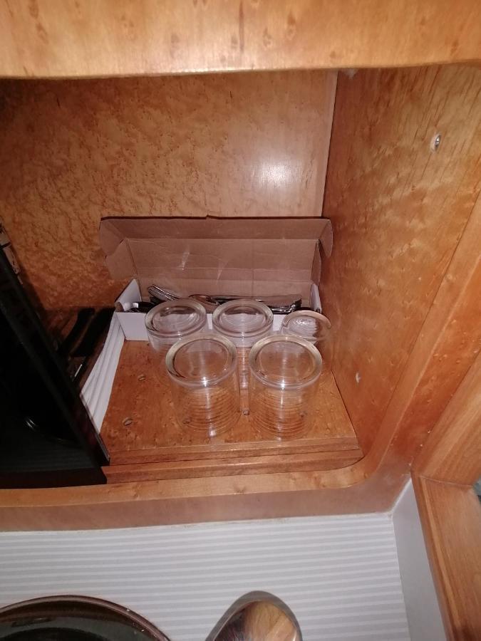 Sejour Insolite Sur Un Yacht. Bateau Hotel A Quai. La Rochelle  Exteriör bild