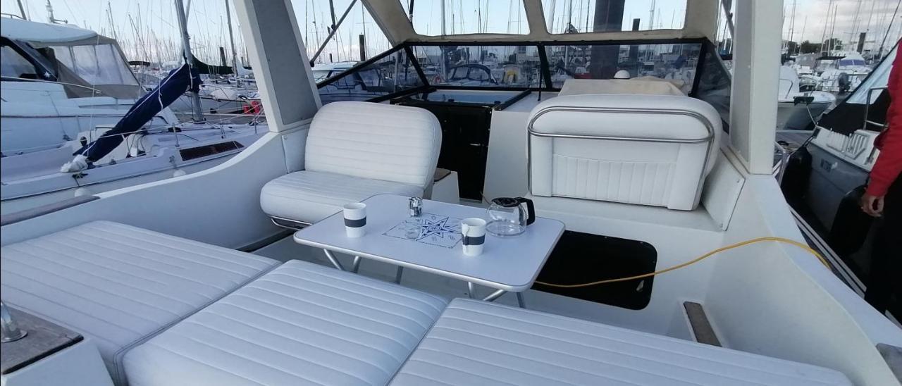 Sejour Insolite Sur Un Yacht. Bateau Hotel A Quai. La Rochelle  Exteriör bild